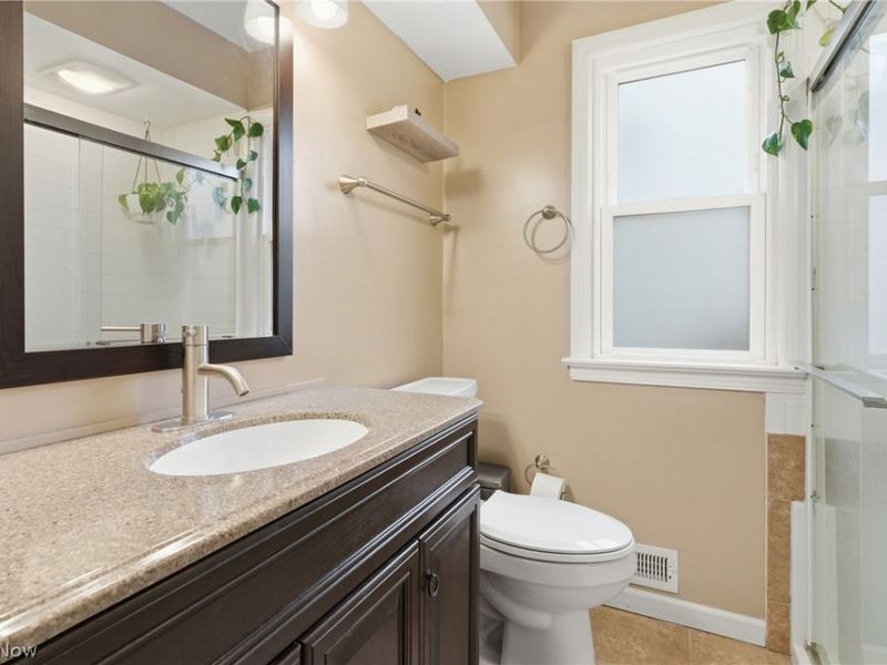 15640 Glenridge Avenue, Middleburg Heights, OH 44130 Photo 15