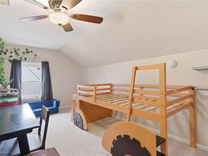 15640 Glenridge Avenue, Middleburg Heights, OH 44130 Photo 20