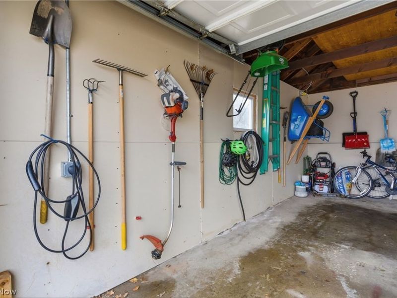 15640 Glenridge Avenue, Middleburg Heights, OH 44130 Photo 29