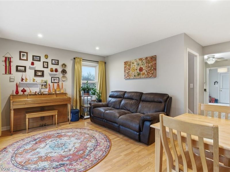 15640 Glenridge Avenue, Middleburg Heights, OH 44130 Photo 7