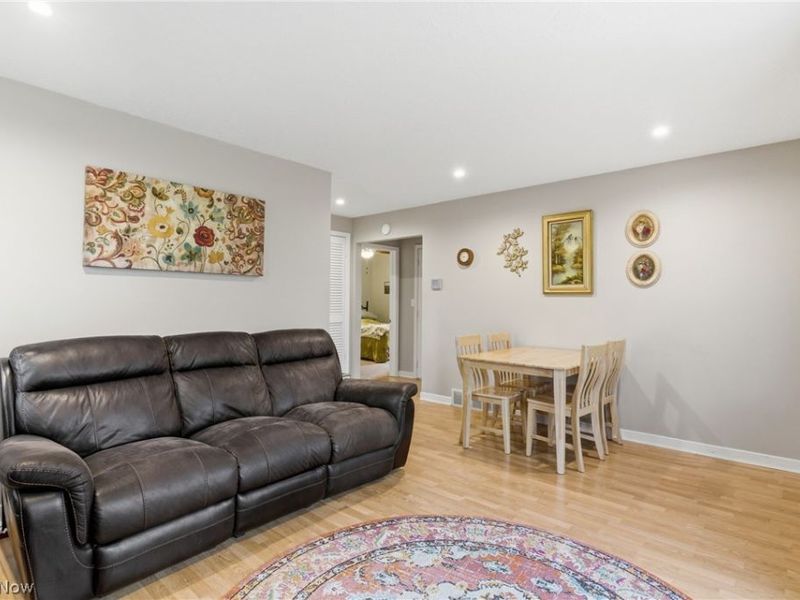 15640 Glenridge Avenue, Middleburg Heights, OH 44130 Photo 8