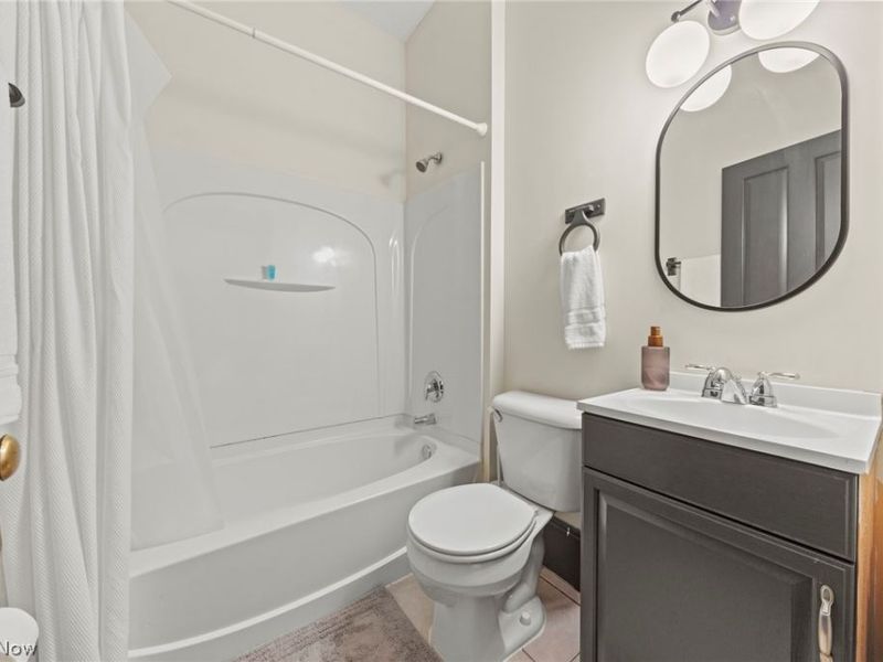 1769 E 89th Street , Cleveland, OH 44106 Photo 18