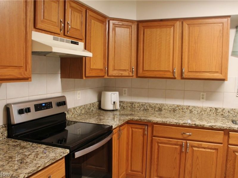 8794 Basswood Place, Macedonia, OH 44056 Photo 6