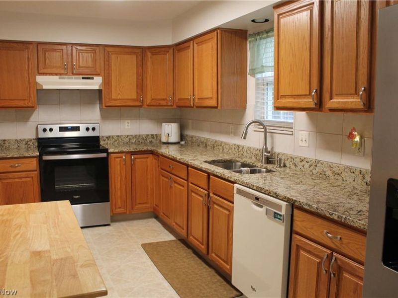 8794 Basswood Place, Macedonia, OH 44056 Photo 7