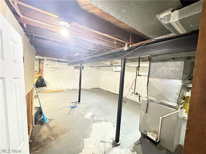 945 N 12th Street, Sebring, OH 44672 Photo 32