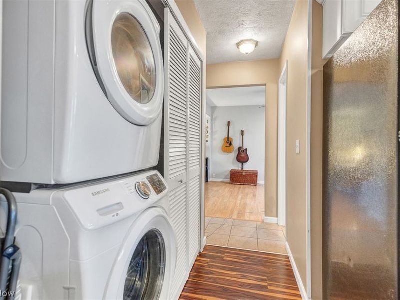 308 Loyola Drive , Elyria, OH 44035 Photo 10