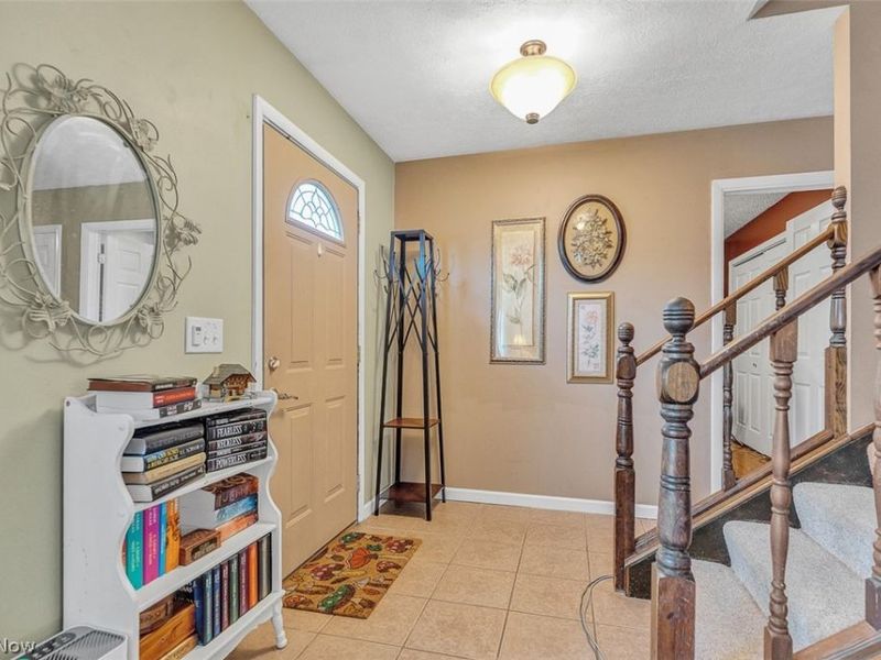 308 Loyola Drive , Elyria, OH 44035 Photo 16