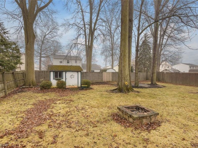 308 Loyola Drive , Elyria, OH 44035 Photo 27