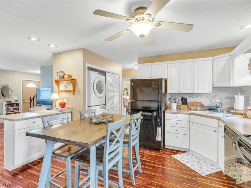 308 Loyola Drive , Elyria, OH 44035 Photo 6