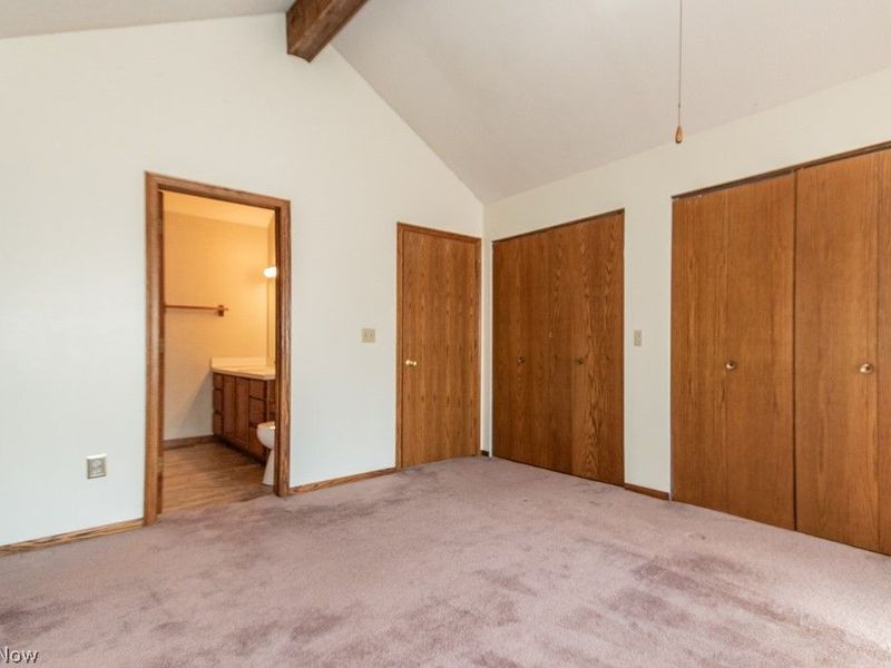 562 Meredith Lane , Cuyahoga Falls, OH 44223 Photo 23