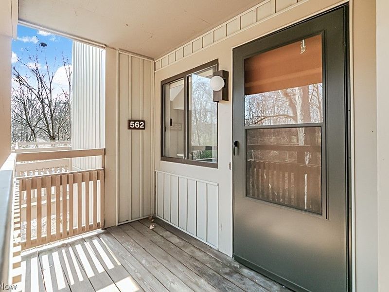 562 Meredith Lane , Cuyahoga Falls, OH 44223 Photo 27