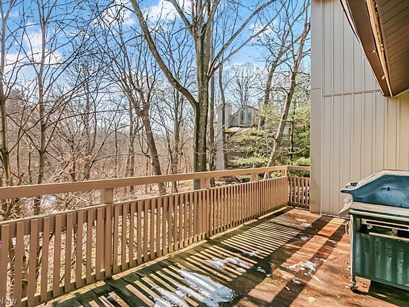 562 Meredith Lane , Cuyahoga Falls, OH 44223 Photo 28