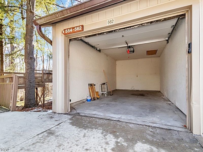 562 Meredith Lane , Cuyahoga Falls, OH 44223 Photo 31