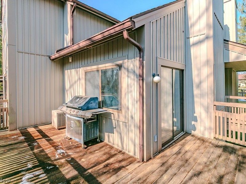 562 Meredith Lane , Cuyahoga Falls, OH 44223 Photo 32