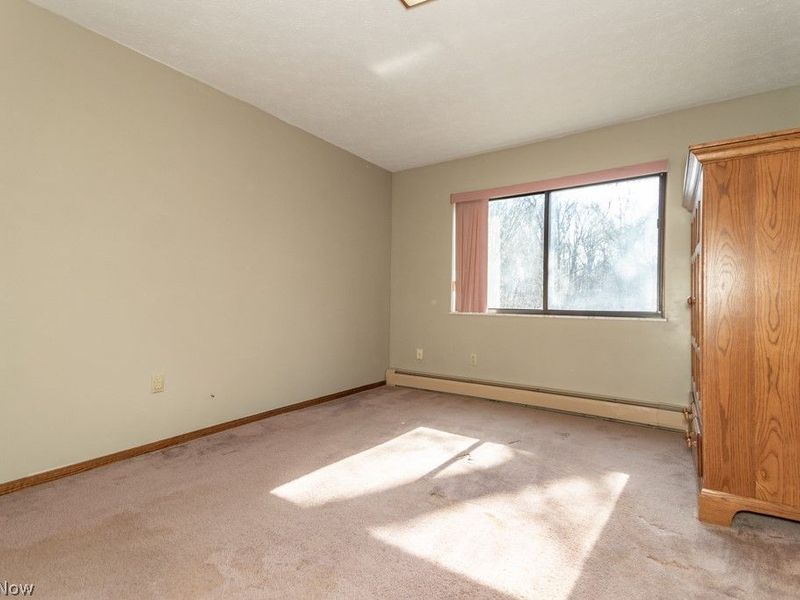 562 Meredith Lane , Cuyahoga Falls, OH 44223 Photo 6