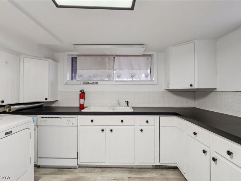 543 Idalia Avenue , Akron, OH 44319 Photo 22