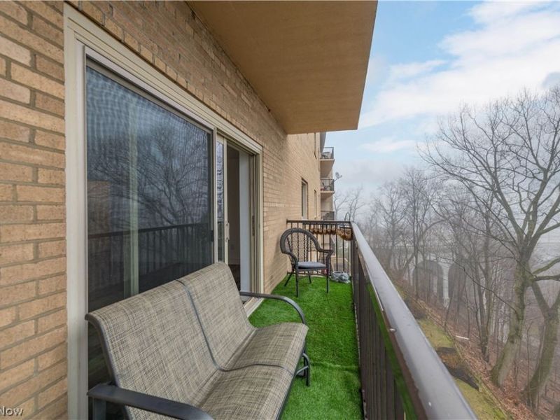 18501 Hilliard Boulevard , Unit 405, Rocky River, OH 44116 Photo 11