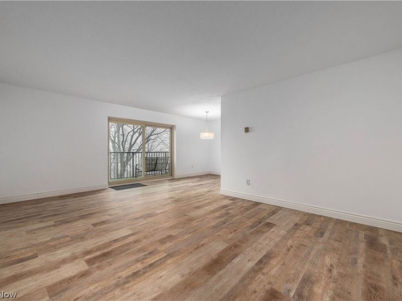 18501 Hilliard Boulevard , Unit 405, Rocky River, OH 44116 Photo 17