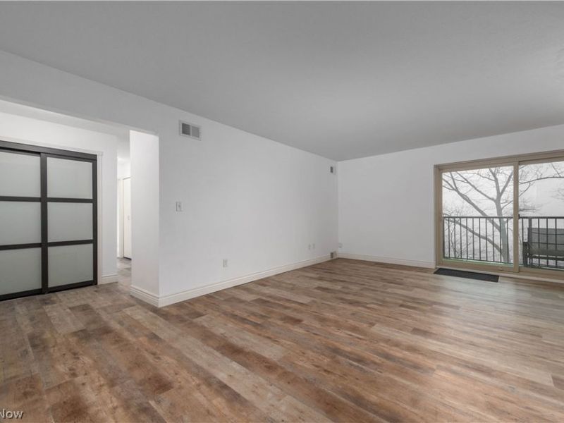 18501 Hilliard Boulevard , Unit 405, Rocky River, OH 44116 Photo 18