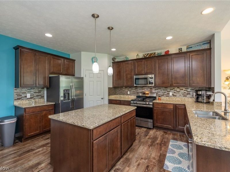 937 Longitude Lane, Amherst, OH 44001 Photo 16