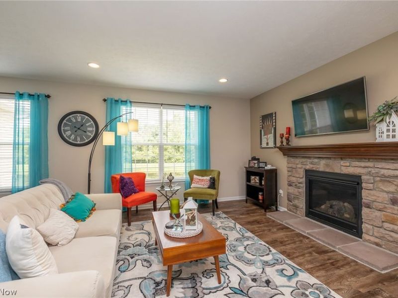 937 Longitude Lane, Amherst, OH 44001 Photo 8