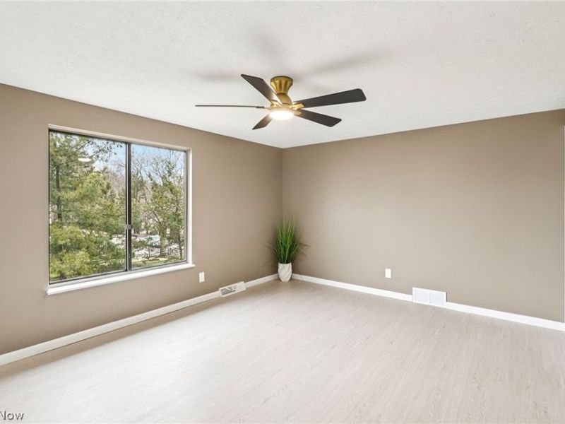 15290 Pine Hill Trail, Middleburg Heights, OH 44130 Photo 26