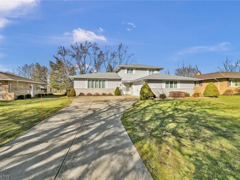 7217 Lakeview Drive, Parma, OH 44129 Photo 1