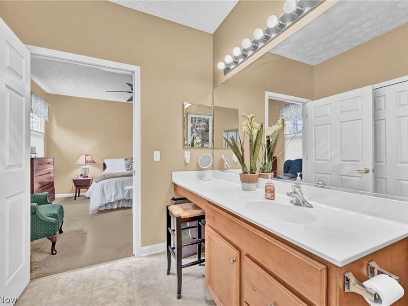 18319 River Valley Boulevard, North Royalton, OH 44134 Photo 26