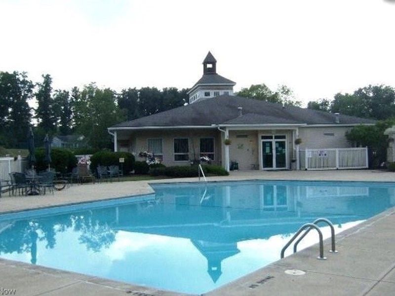 18319 River Valley Boulevard, North Royalton, OH 44134 Photo 35