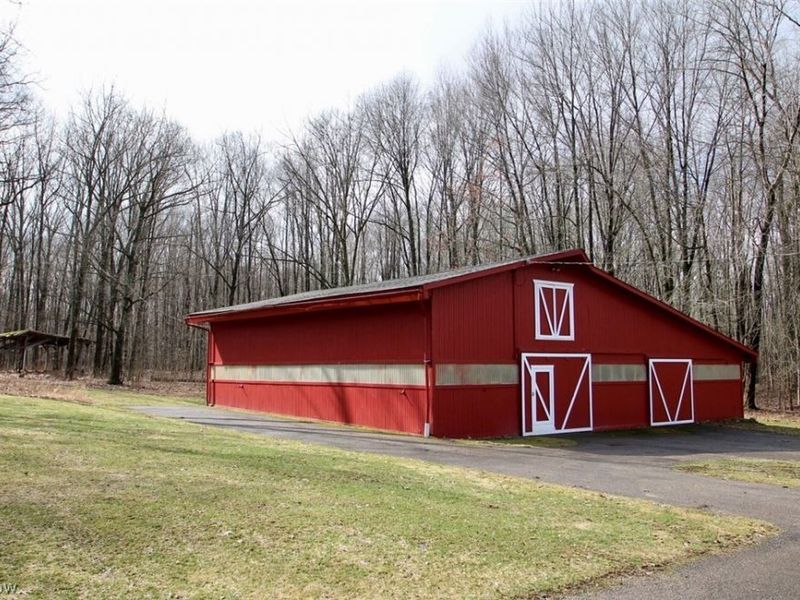 37082 Beech Hills Drive, Willoughby Hills, OH 44094 Photo 2