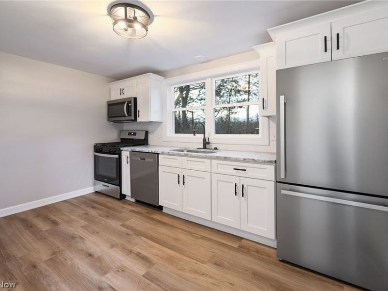 1633 25th Street NW, Canton, OH 44709 Photo 8