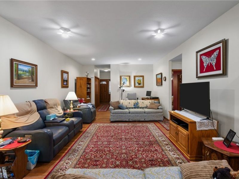 815 Cartier Drive , Canal Fulton, OH 44614 Photo 6