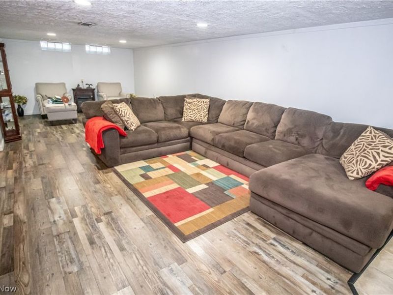 24570 Staghorn Drive, Bedford, OH 44146 Photo 12