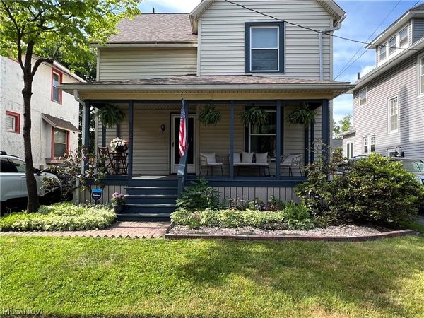 952 Jefferson Avenue, Akron, OH 44302