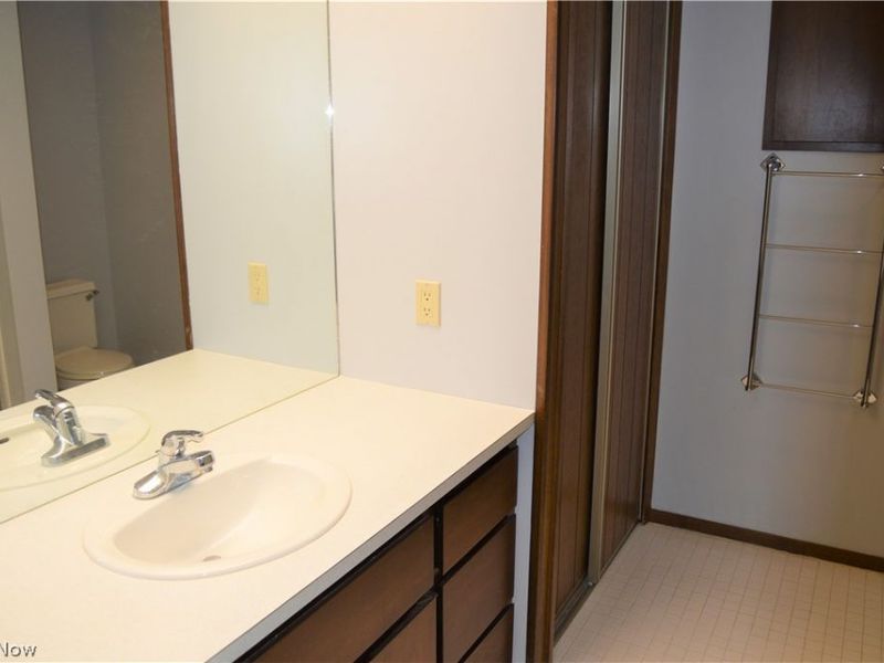 9790 Pebble Brook Lane, Strongsville, OH 44149 Photo 10