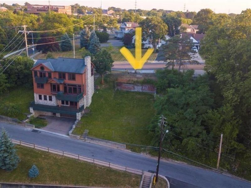 19204 Frazier Drive, Rocky River, OH 44116 Photo 2