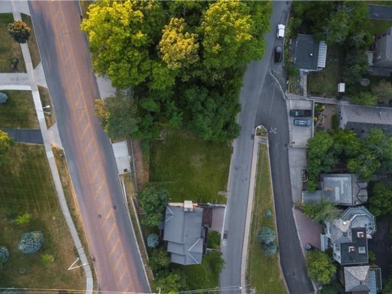 19204 Frazier Drive, Rocky River, OH 44116 Photo 5