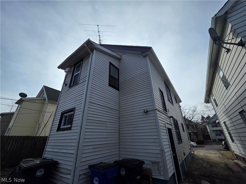 513 E 143rd Street , Cleveland, OH 44110 Photo 6
