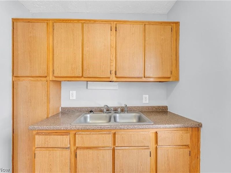 3567 W 46th Street , Cleveland, OH 44102 Photo 16