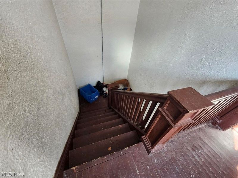 881 Eddy Road , Cleveland, OH 44108 Photo 28