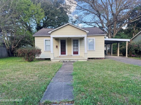 614 W Saint Louis Street , Lafayette, LA 70506