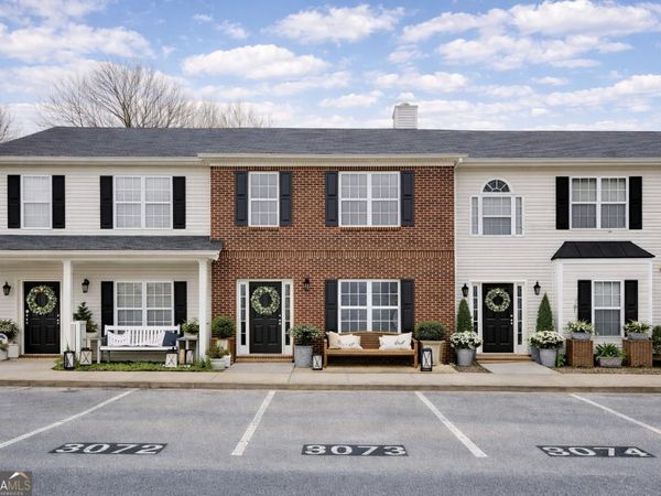 5072 Leeshire Trace, Tucker, GA 30084