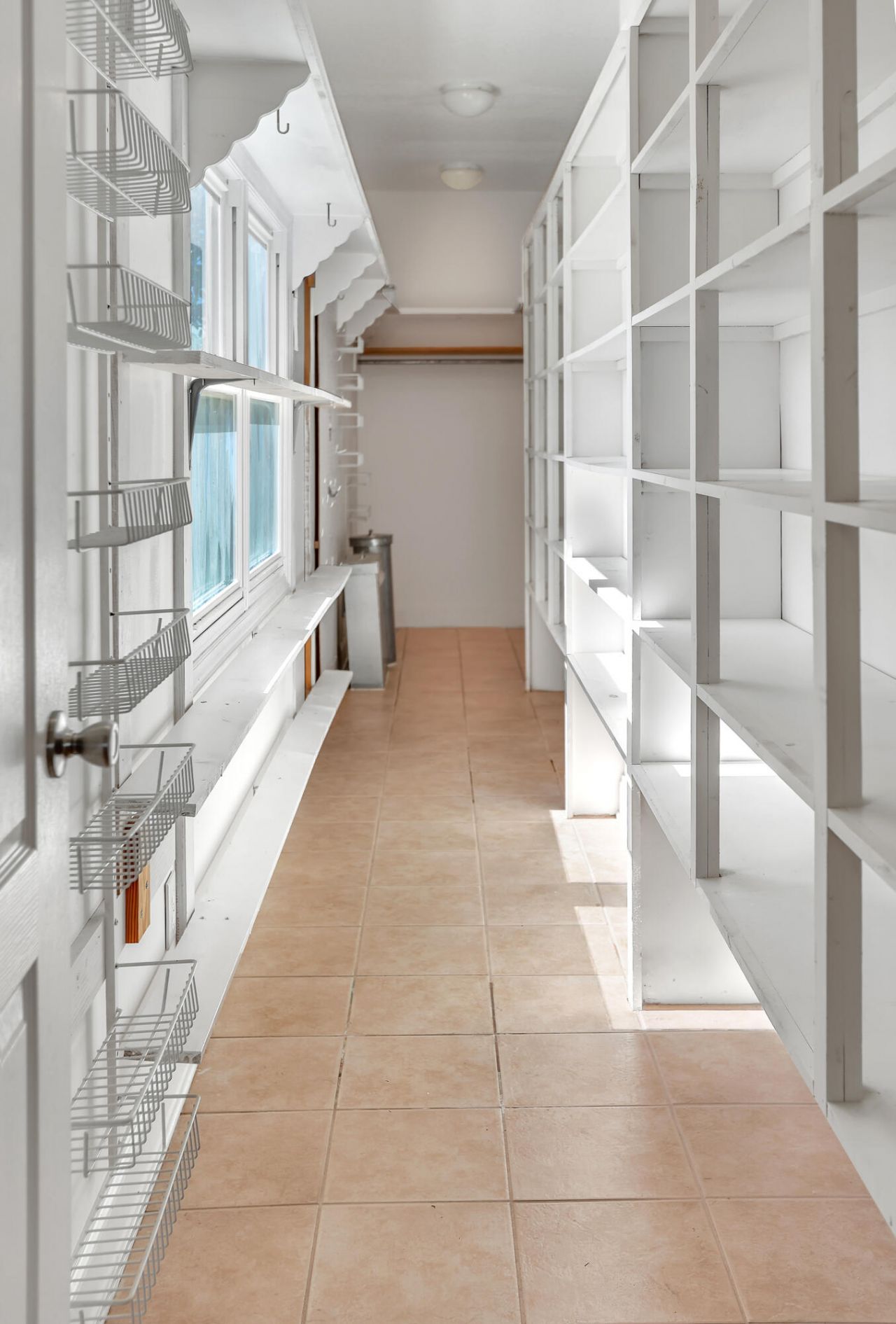 2030 W Lake Shore Drive Photo 26