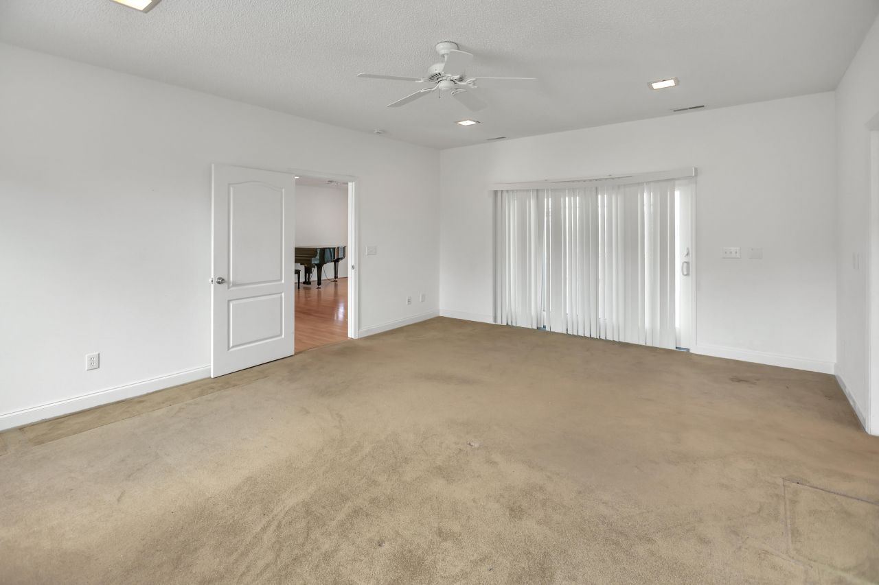 2030 W Lake Shore Drive Photo 30