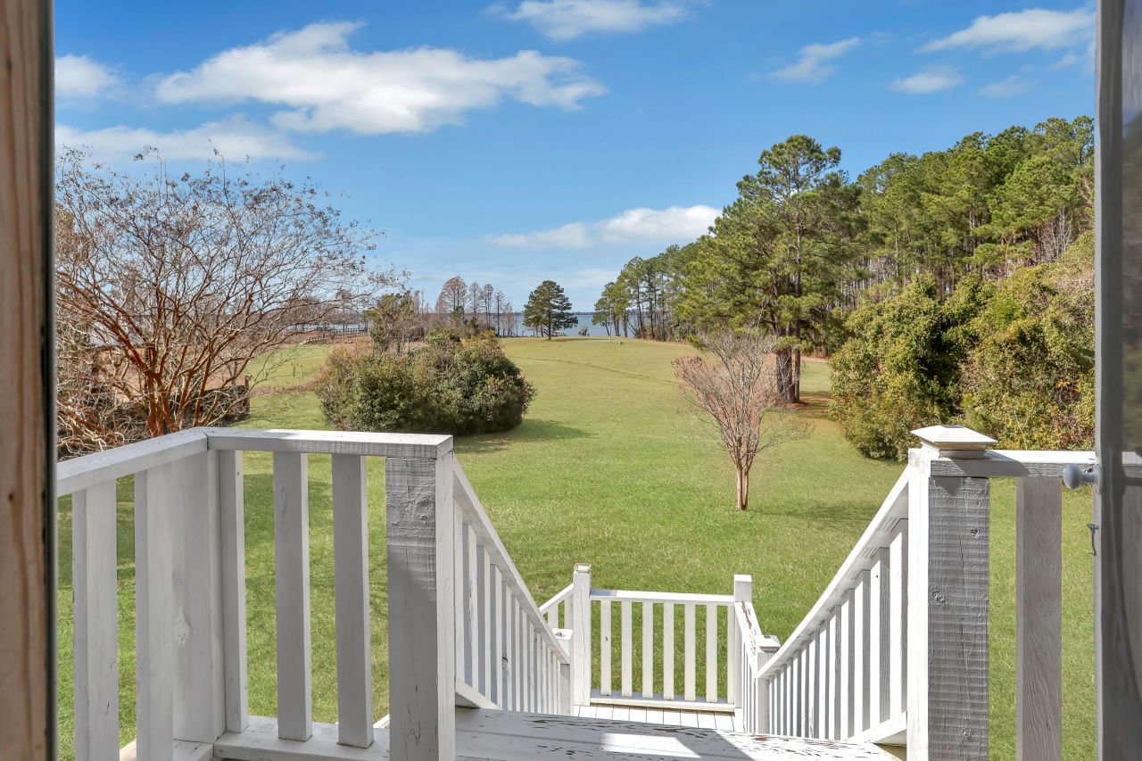 2030 W Lake Shore Drive Photo 40