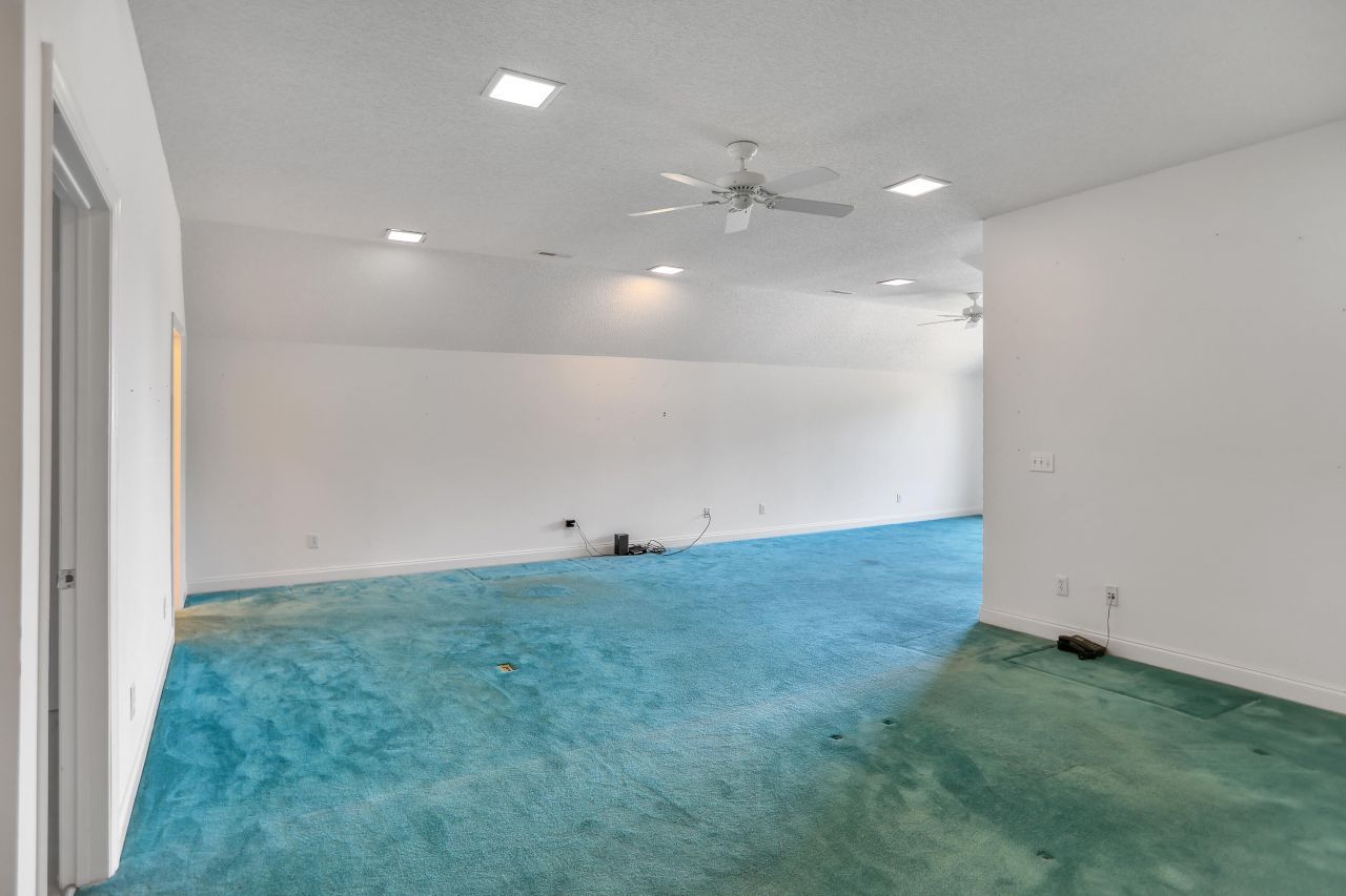 2030 W Lake Shore Drive Photo 42