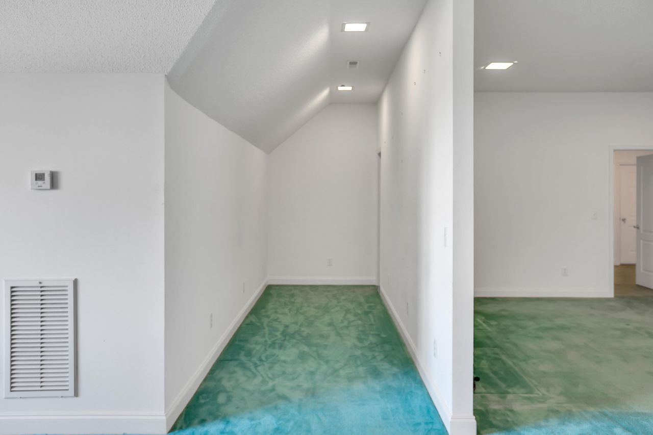 2030 W Lake Shore Drive Photo 45