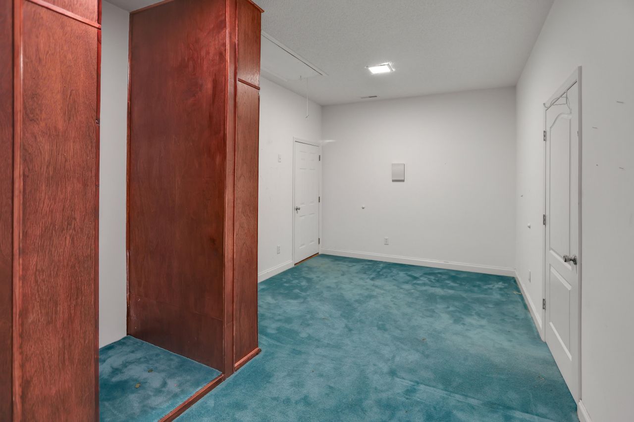 2030 W Lake Shore Drive Photo 49