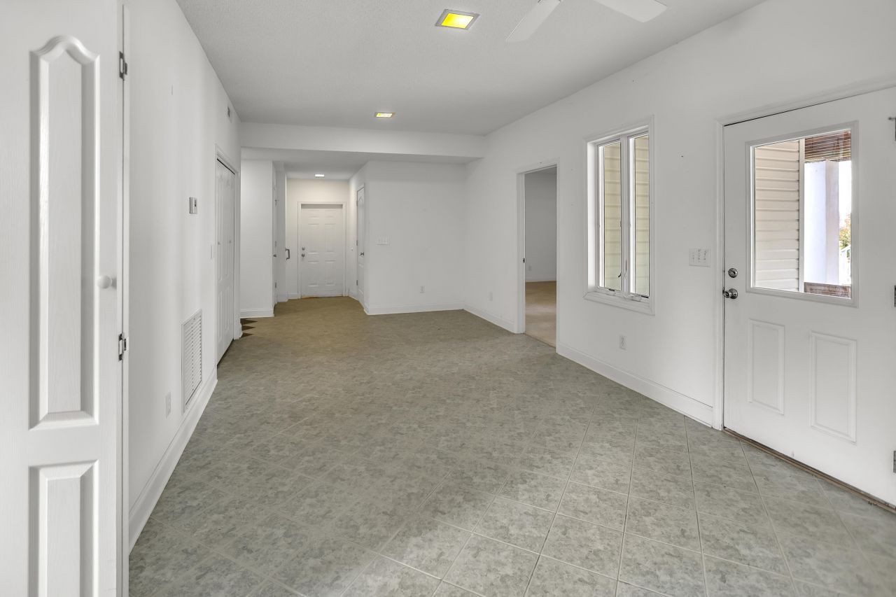 2030 W Lake Shore Drive Photo 58