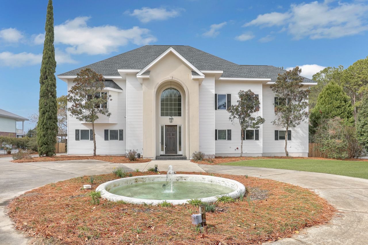 2030 W Lake Shore Drive Photo 6